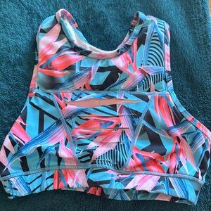 The Chestee High Neck Padded Clavicle Sports Bra